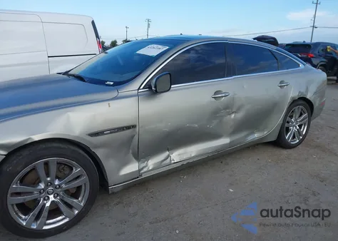 2012 Jaguar Xj Xjl Portfolio z USA, uszkodzony, nr VIN SAJWA2GB8CLV30053